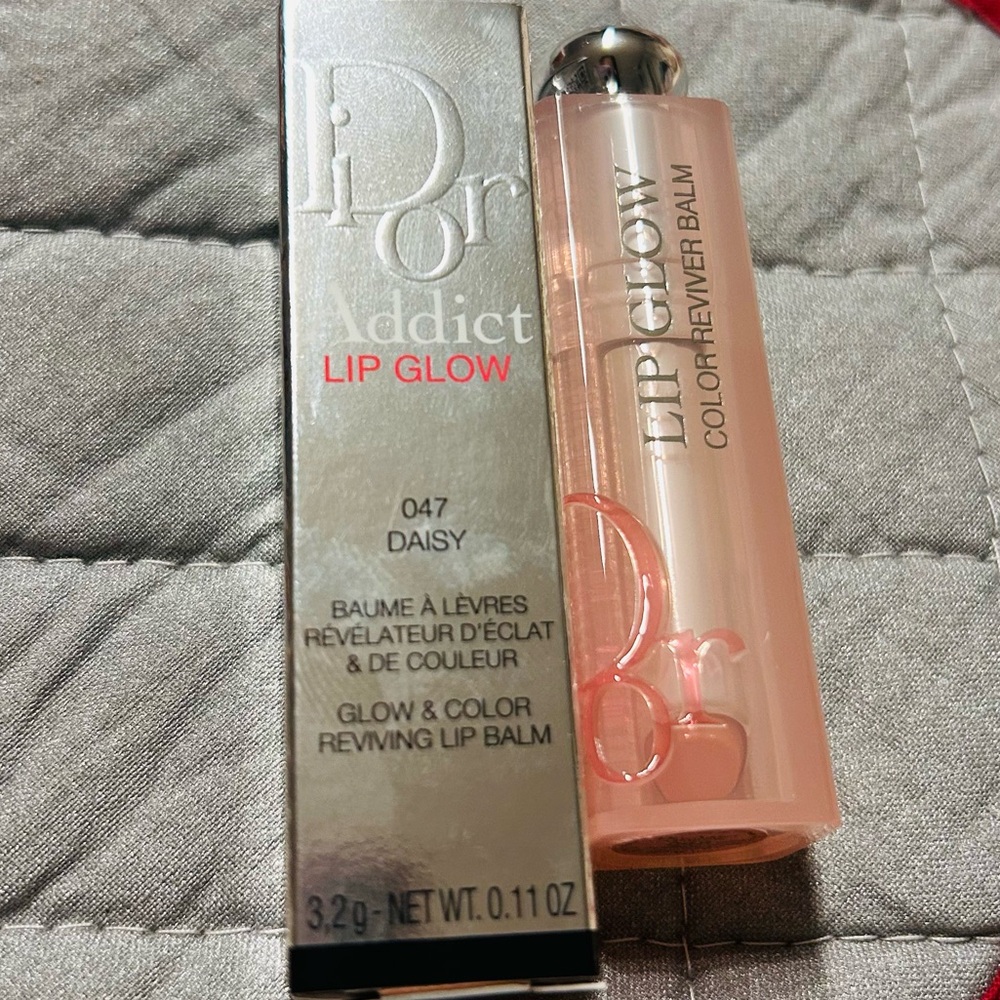 Dior lip glow 047 daisy